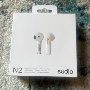 SUDIO WIRELESS Earbuds (opened box)